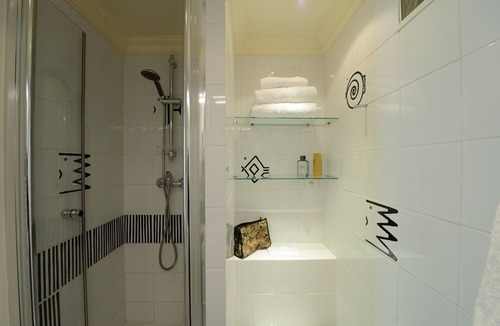 3rd Arrondissement Apartment | E3DD White night