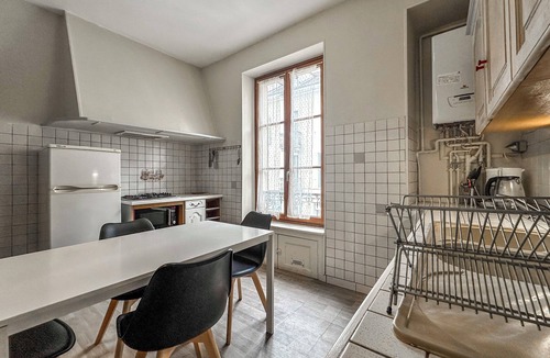 Quartier Chorier-Berriat Apartment | #EA | The Red Dormoy 🍓