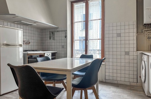 Quartier Chorier-Berriat Apartment | #EA | The Red Dormoy 🍓