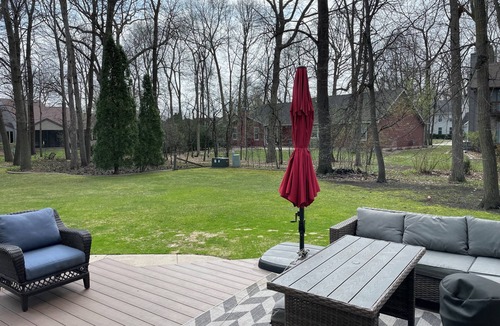 Oshkosh House | EAA-2 miles from grounds. Spacious 4-bedroom house in pleasant Oshkosh