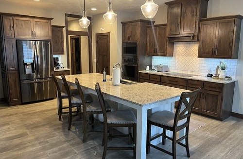 Winneconne House | EAA: Beautiful 4 bedroom home, quiet neighborhood, Lake access end of the roadn
