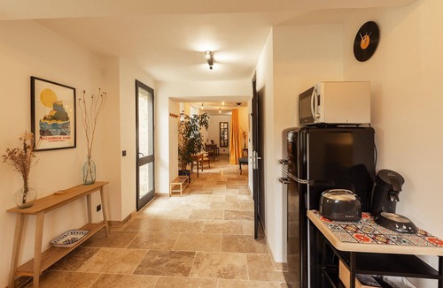 Floressas House | Each at Their Own Pace, Together – 2 Self-Contained Cottages in a One-Hectare Park (5/8 ppl)