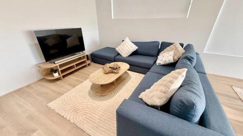 Eaton House | Eagle Breeze