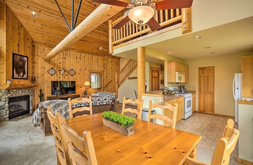 Redmond Cottage | Eagle Crest Retreat w/Great Wifi & Resort Access!