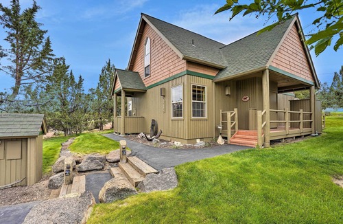 Redmond Cottage | Eagle Crest Retreat w/Great Wifi & Resort Access!