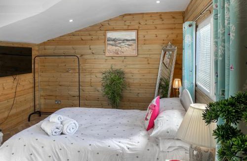 Cowbridge House | Eagle Lodge
