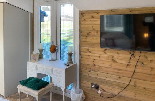 Cowbridge House | Eagle Lodge