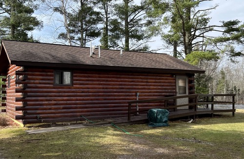 Winter Cabin | EAGLE LODGE - River Retreat - amazing views of the East Fork of the Chippewa Rvr