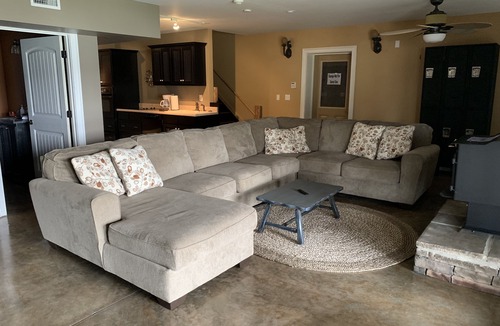 Langston House | Eagle Lodge - Vacation Home on Lake Guntersville