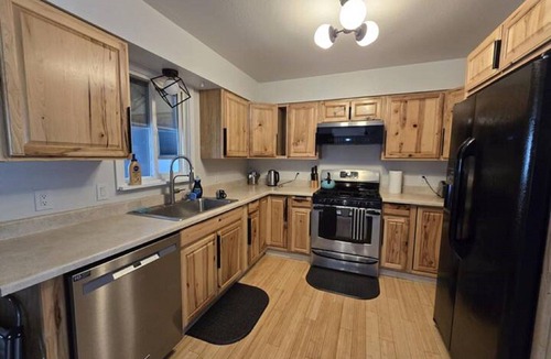 Eagle River House | Eagle Nest/Fireplace/Peaceful/Sleeps 12