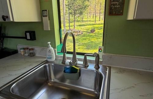 Freedom Bed & Breakfast | Eagle Ranch Railway Retreat