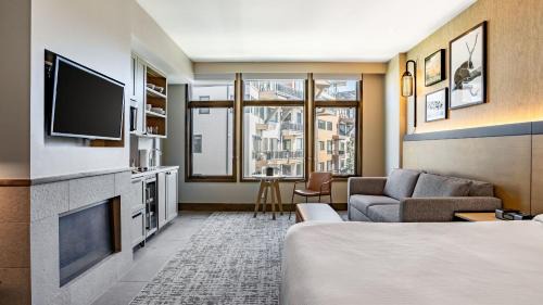 Avon House | Eagle River by AvantStay