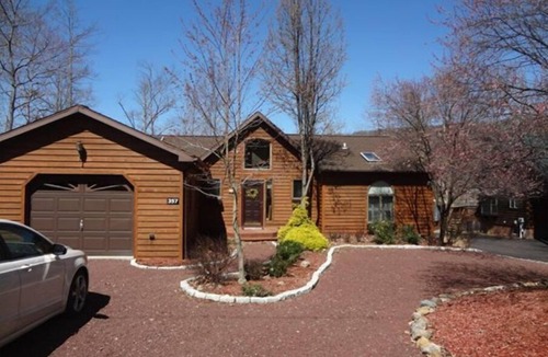 Sybertsville House | Eagle Rock Lake house- EAGLE ROCK PROPERTY OWNERS ONLY - Share lot# when booked