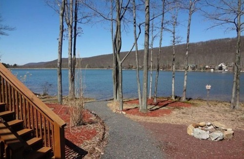 Sybertsville House | Eagle Rock Lake house- EAGLE ROCK PROPERTY OWNERS ONLY - Share lot# when booked
