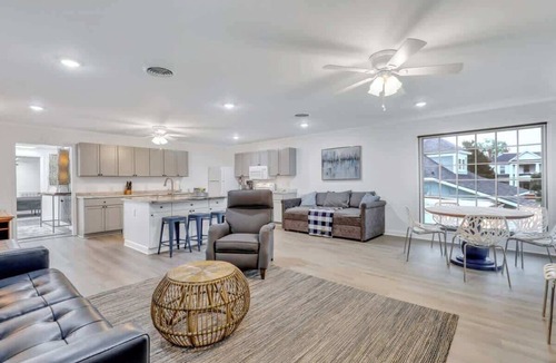 Statesboro Apartment | Eagle's Nest - Upscale Loft,Downtown,Close to GSU!