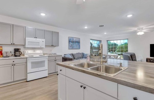 Statesboro Apartment | Eagle's Nest - Upscale Loft,Downtown,Close to GSU!