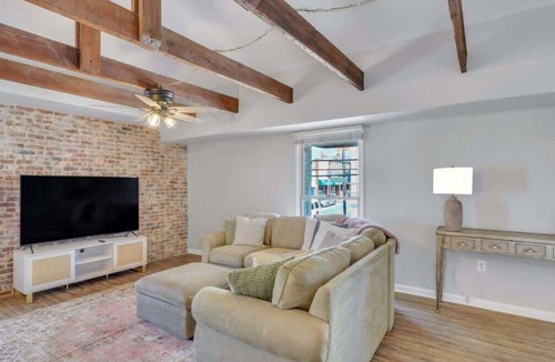 Statesboro Apartment | Eagle's Roost Retreat - Near GSU