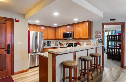 Salt Lake Mountain Resorts Condo | Eagle Springs East - 2 Bedroom Condos in Solitude UT