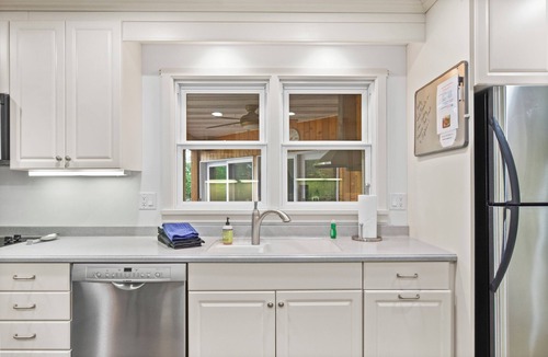 Eagle River House | Eagles Bend Lake House, Located on The Chain of Lakes