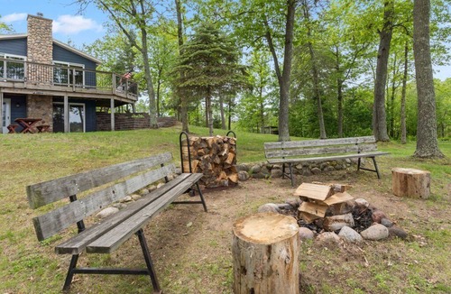 Pine River Cabin | Eagles Rest-Whitefish Chain|Fishing