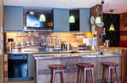 Panorama Bed & Breakfast | Earl Grey Lodge