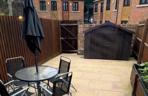 Earls Barton House | Earls Barton House Sleeps 4 with Patio and Garden