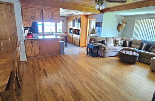 Cushing Cabin | Early booking discountnBooking for winter & summer 2026. Sleeps 12- 4 bed 2 bath