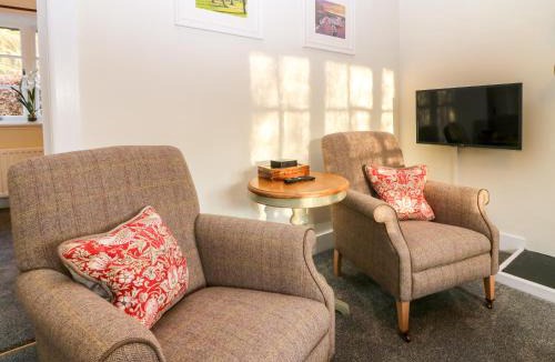 Cupar House | East Cottage - Tarvit
