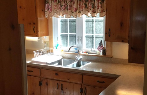 East Dennis House | East Dennis , Ma Vacation Home , cent a/c .Walking Distance to Cape Cod bay Beac