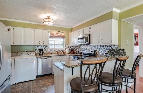 Dauphin Island House | East End Beach Side Bungalow
