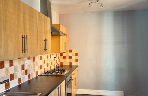 East Grinstead Apartment | East Grinstead Cosy, Spacious Self-Contained Flat
