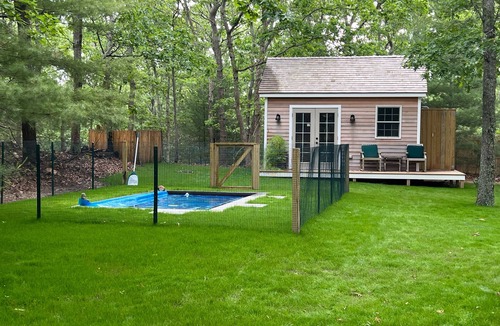 Northwest Harbor Apartment | East Hampton private room w/separate entrance and full bath. New backyard pool!