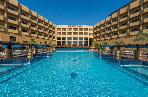 Sweimeh Hotel | East hotel