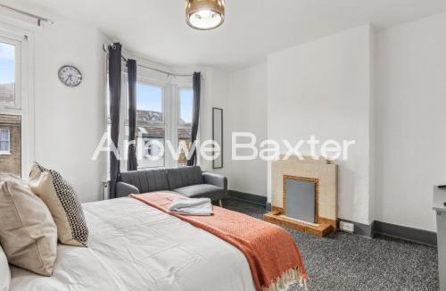 William Morris House | East LDN Guest Rooms and Amenities