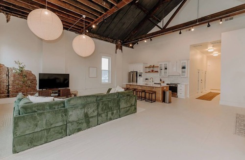 Madison Hotel | East Main Lofts