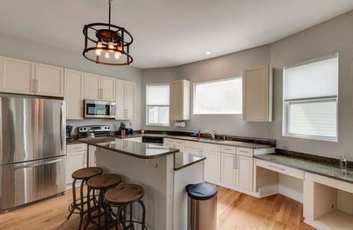 Eastwood House | East Nash 3BR Fenced Yard | Deck | Parking | Pets