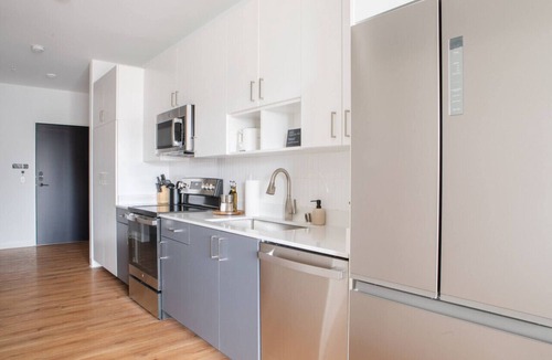 Yankee Hill Apartment | East Side 1BR Apt with Balcony, Pool, and Gym