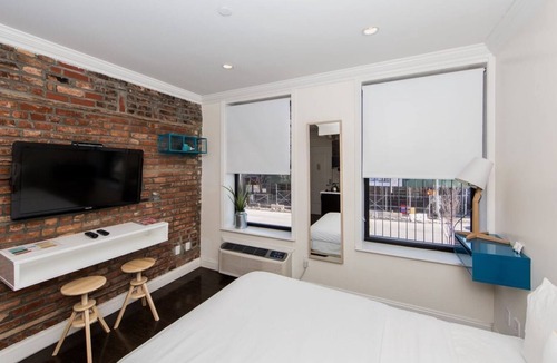 Ukrainian Village Apartment | East Village by Vibe I 8810
