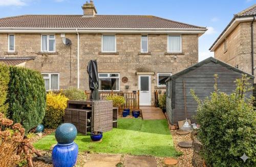 Bath House | Easter Grove - 3-Bed House with Garden & Parking - 15 min to Bath Centre