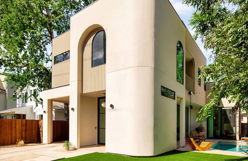 Holly House | Eastside Lux Group W Pool near Downtown