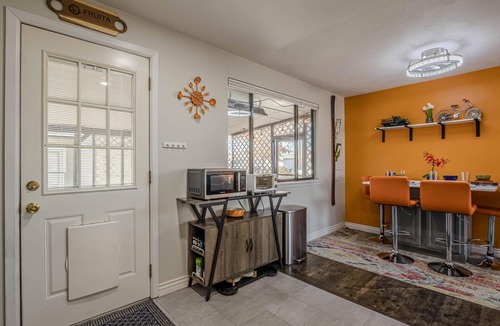 Grand Junction House | Eastside Sunset: Wag, Grill, Relax