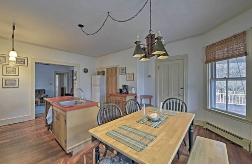 Tisbury House | Easy Access to Beaches: Vineyard Haven House