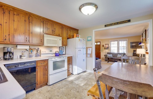 Brewster House | Easy access to private association Cape Cod Bay beach