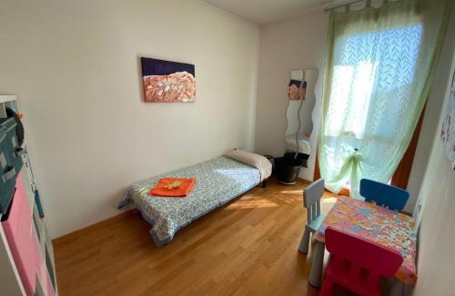 Gares Apartment | Easy Access to Venice Apartment