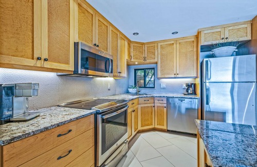 Downtown Lahaina Condo | Easy Accessible Oceanfront Luxury Townhome in Puamana
