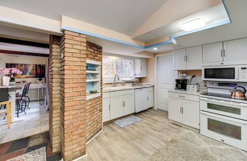 Oakwood Village House | Easy Cleveland Access! Quiet Suburb Stay w/Yard