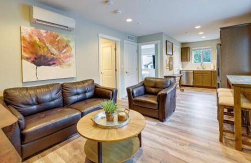SeaTac Apartment | Easy Commuting! Modern SeaTac Unit w/Fireplace