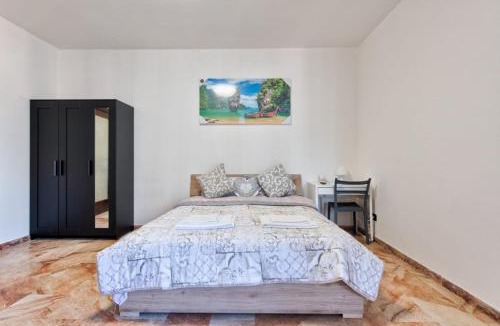 Marghera Apartment | Easy Downtown Inn