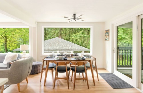 Victory Heights House | Easy FIFA Access — 17 min to Fan Zone, 24 min to Stadium + 5BR Family Retreat @ Private Creek Fast