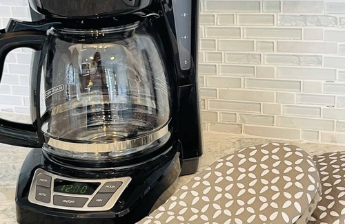 South Coast Apartment | Easy location, Ocean view, Sunsets, Jeep Available, Solar, Battery Power, Wifi